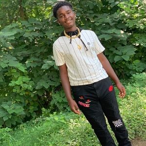 Meet your Posher, Victor